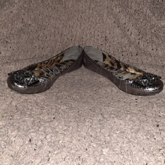 SAM EDELMAN-Caper-Metallic Snakeskin Ballet-Rhinestone Embellished-Sz 37.5-EX - Picture 4 of 8